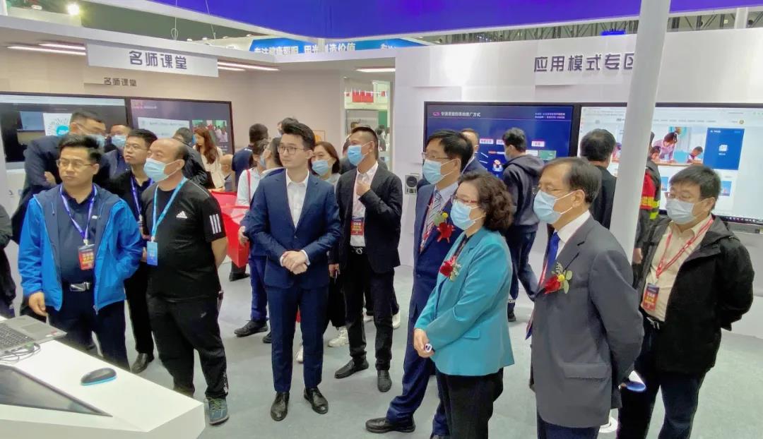 河北展，奧威亞“三個(gè)課堂”引全場(chǎng)矚目