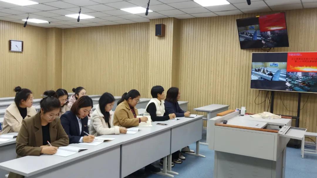 奧威亞助力魯疆千里共建，云端課堂促進文化潤疆.jpg